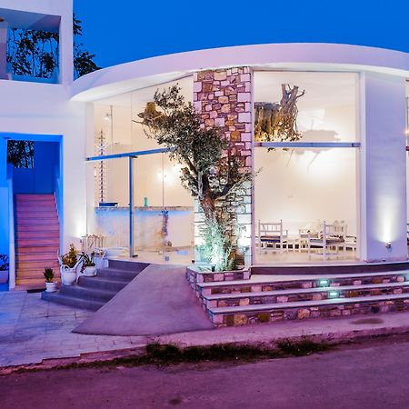 Kouros Home & Suites (Adults Only) ฟาลิรากี ภายนอก รูปภาพ