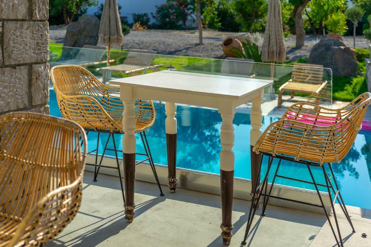 Kouros Home & Suites (Adults Only) ฟาลิรากี ภายนอก รูปภาพ